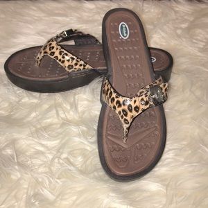 EUC Dr. Scholl’s leopard flip flops
